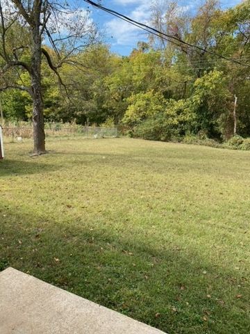 803 4th Avenue, Gravette, AR 72736