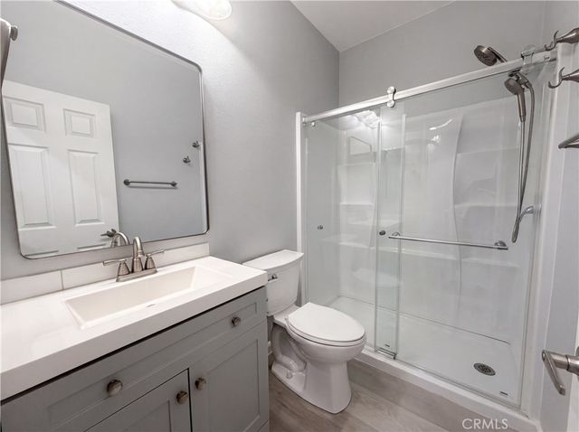 1800 E Lakeshore Drive 1006, Lake Elsinore, CA 92530