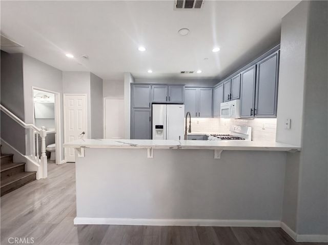 1800 E Lakeshore Drive 1006, Lake Elsinore, CA 92530