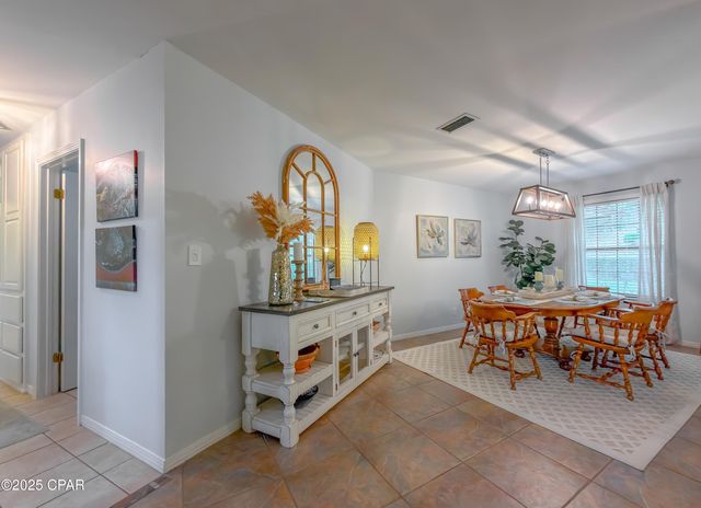 5091 Lake Bluff Circle, Marianna, FL 32446