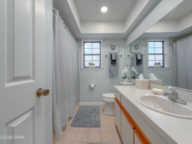 5091 Lake Bluff Circle, Marianna, FL 32446