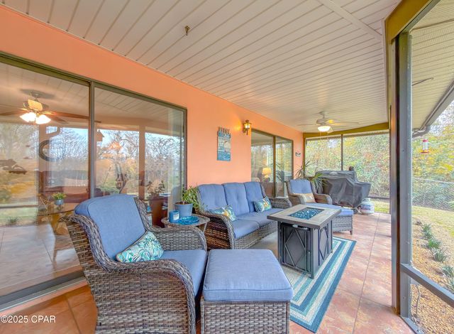 5091 Lake Bluff Circle, Marianna, FL 32446