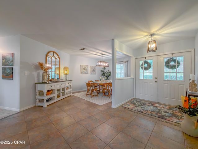 5091 Lake Bluff Circle, Marianna, FL 32446