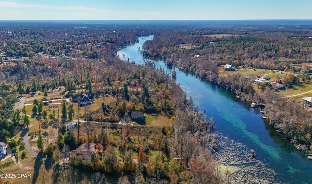 5091 Lake Bluff Circle, Marianna, FL 32446