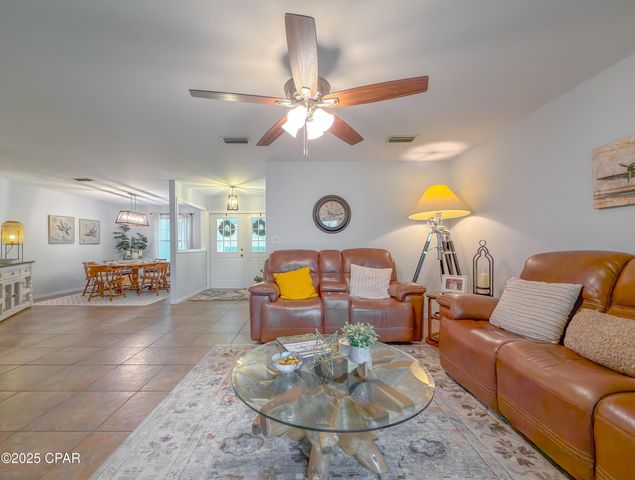 5091 Lake Bluff Circle, Marianna, FL 32446