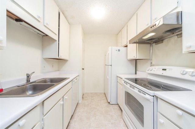 10049 Westpark Drive 186, Houston, TX 77042