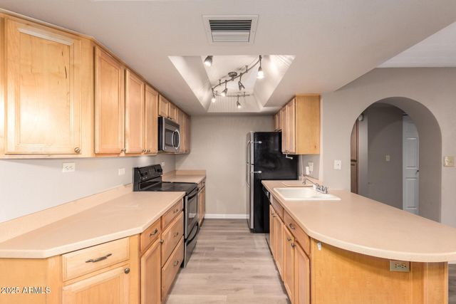 10410 N Cave Creek Road 1011, Phoenix, AZ 85020