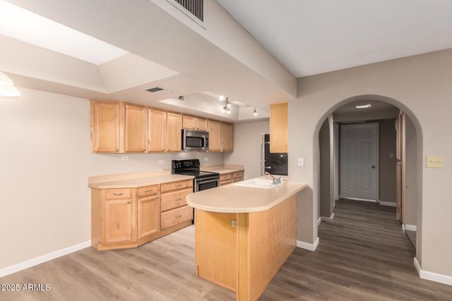 10410 N Cave Creek Road 1011, Phoenix, AZ 85020