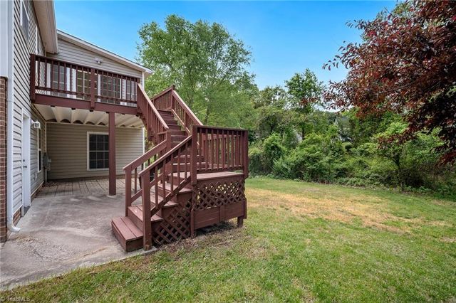 1748 Harper Spring Drive, Clemmons, NC 27012