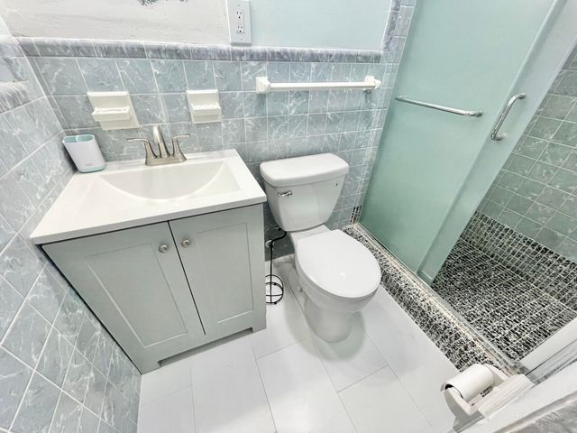 5630 Hollywood Boulevard, Hollywood, FL 33021