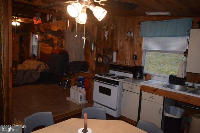 853 BEAR RIDGE RD, Orviston, PA 16864