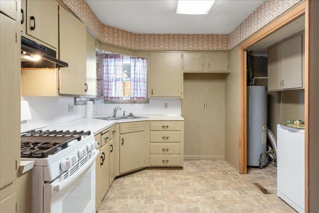 817 W Talmage Street, Springfield, MO 65803