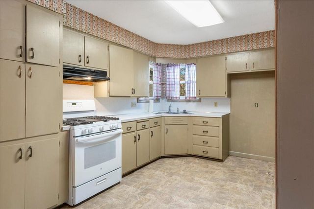 817 W Talmage Street, Springfield, MO 65803