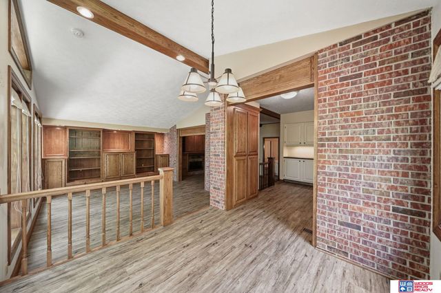2300 S 72nd Street, Lincoln, NE 68506