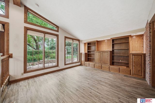 2300 S 72nd Street, Lincoln, NE 68506
