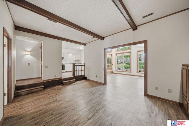 2300 S 72nd Street, Lincoln, NE 68506