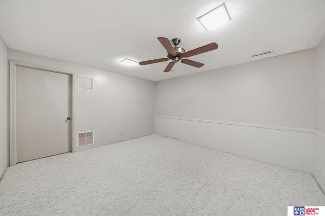 2300 S 72nd Street, Lincoln, NE 68506