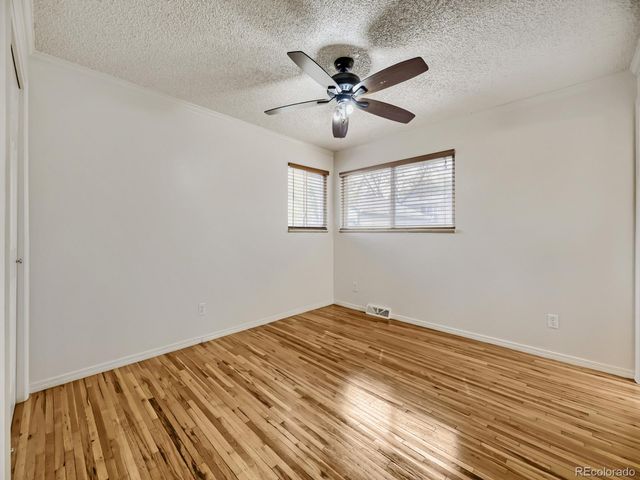 2011 S Carr Street, Lakewood, CO 80227