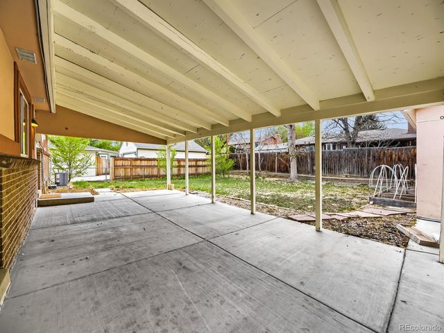 2011 S Carr Street, Lakewood, CO 80227