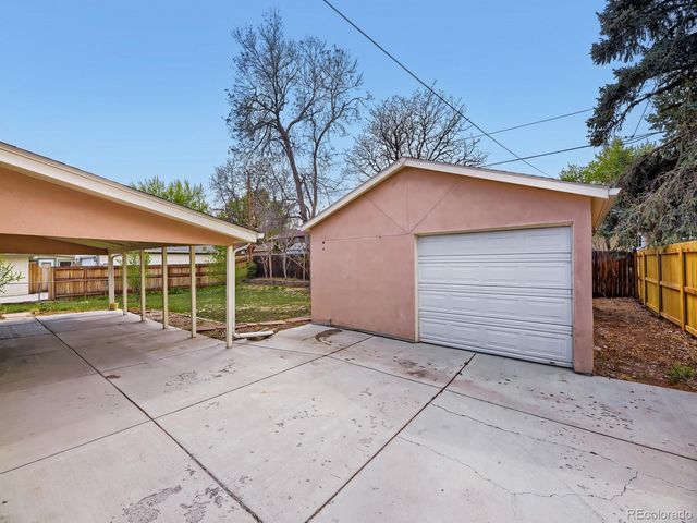 2011 S Carr Street, Lakewood, CO 80227