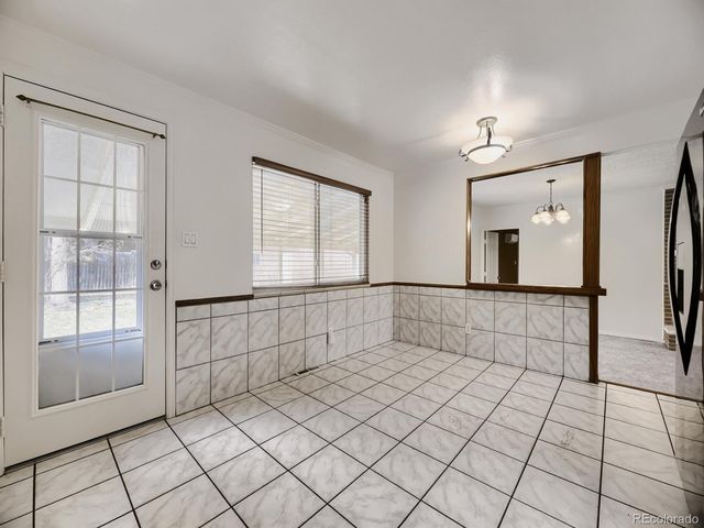 2011 S Carr Street, Lakewood, CO 80227