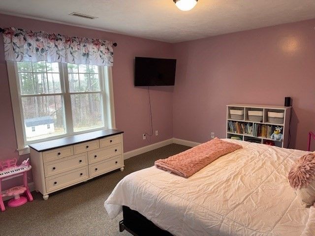 5 Deer Hill Rd, Oxford, MA 01537