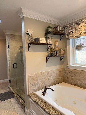 5 Deer Hill Rd, Oxford, MA 01537