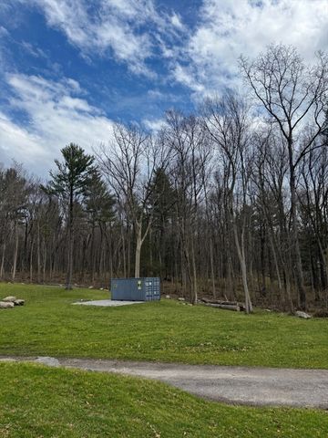 5 Deer Hill Rd, Oxford, MA 01537