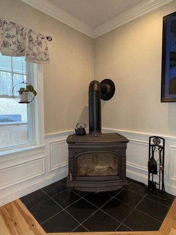5 Deer Hill Rd, Oxford, MA 01537