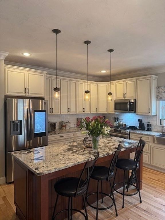 5 Deer Hill Rd, Oxford, MA 01537