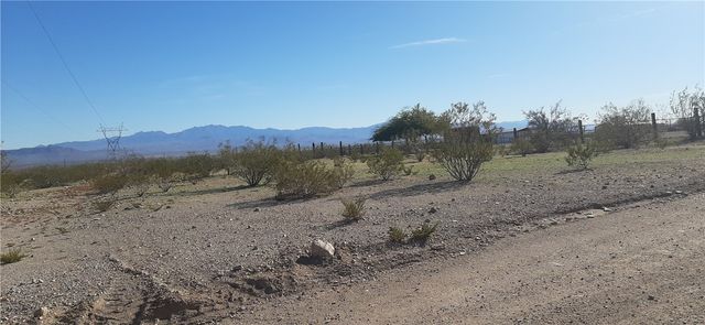 000 S Dragoon, Golden Valley, AZ 86413