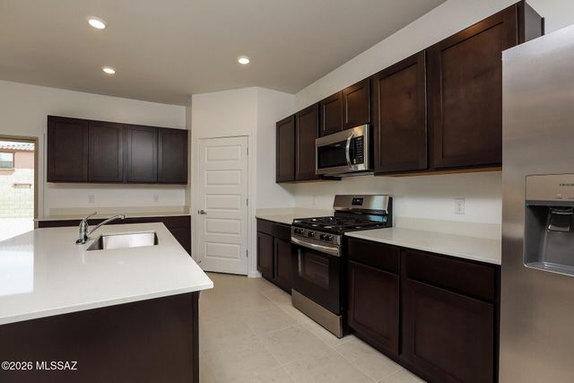 7062 W Indian Clover Way, Tucson, AZ 85757