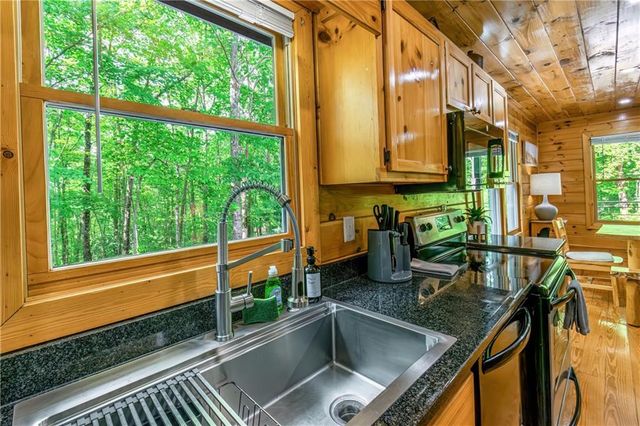 48 Timber Ridge Road, Blue Ridge, GA 30513