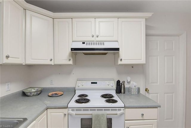 246 Hunters Glen Drive, Summerfield, NC 27358