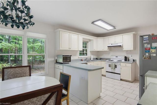 246 Hunters Glen Drive, Summerfield, NC 27358