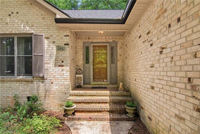 246 Hunters Glen Drive, Summerfield, NC 27358