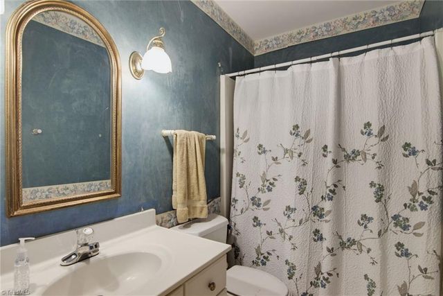 246 Hunters Glen Drive, Summerfield, NC 27358