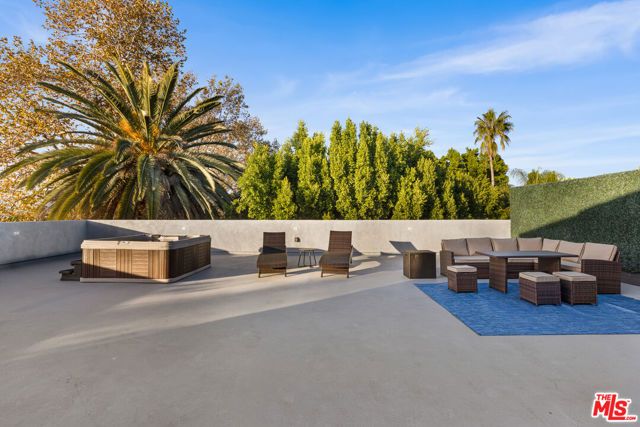 4806 Sylmar Ave PENTHOUSE PH2, Sherman Oaks, CA 91423