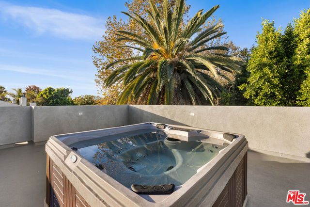 4806 Sylmar Ave PENTHOUSE PH2, Sherman Oaks, CA 91423