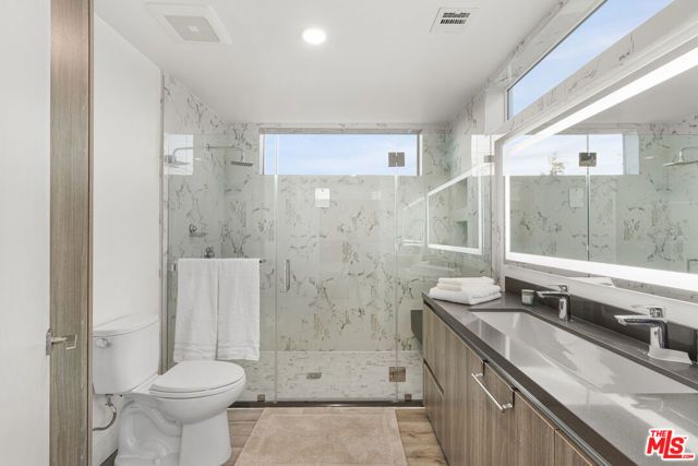 4806 Sylmar Ave PENTHOUSE PH2, Sherman Oaks, CA 91423