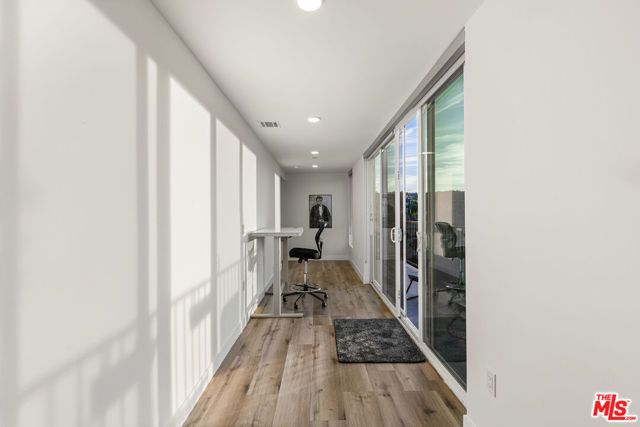 4806 Sylmar Ave PENTHOUSE PH2, Sherman Oaks, CA 91423