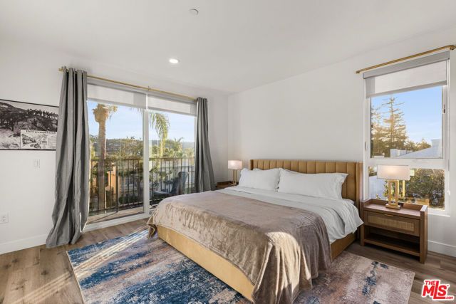 4806 Sylmar Ave PENTHOUSE PH2, Sherman Oaks, CA 91423