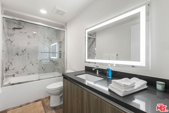 4806 Sylmar Ave PENTHOUSE PH2, Sherman Oaks, CA 91423