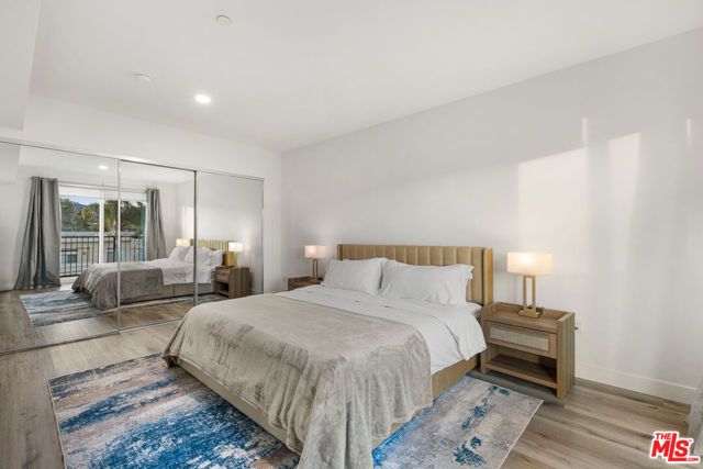 4806 Sylmar Ave PENTHOUSE PH2, Sherman Oaks, CA 91423