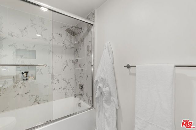 4806 Sylmar Ave PENTHOUSE PH2, Sherman Oaks, CA 91423