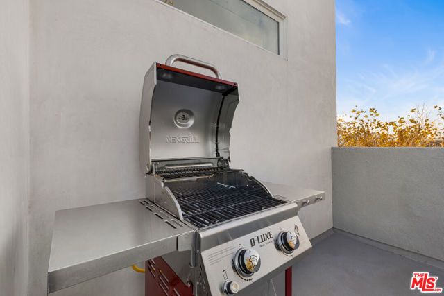 4806 Sylmar Ave PENTHOUSE PH2, Sherman Oaks, CA 91423