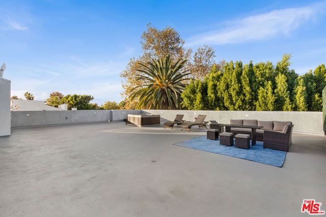 4806 Sylmar Ave PENTHOUSE PH2, Sherman Oaks, CA 91423