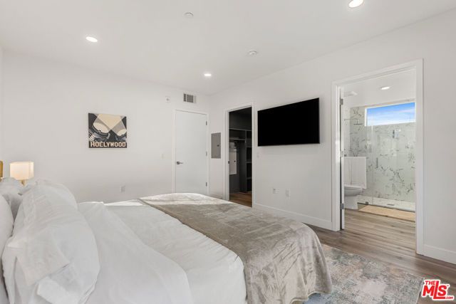 4806 Sylmar Ave PENTHOUSE PH2, Sherman Oaks, CA 91423