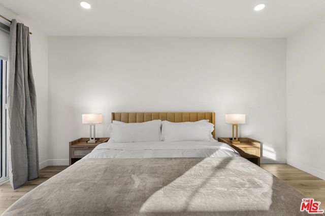 4806 Sylmar Ave PENTHOUSE PH2, Sherman Oaks, CA 91423