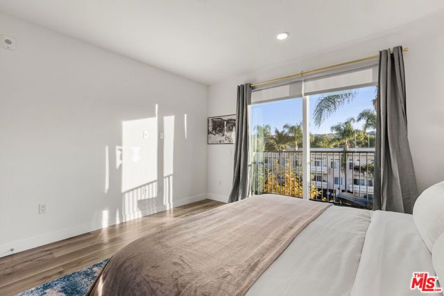 4806 Sylmar Ave PENTHOUSE PH2, Sherman Oaks, CA 91423